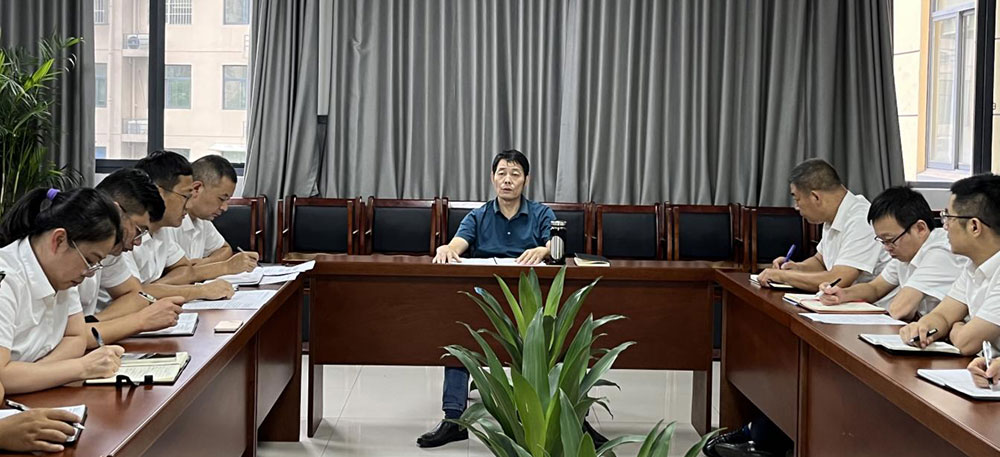 城建投公司黨支部召開黨員（擴大）會議暨酒駕、醉駕等違法犯罪行為警示教育集體談話會