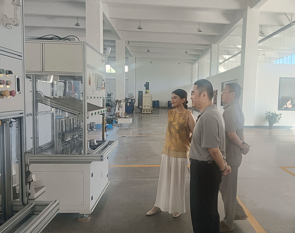 深耕實(shí)體解難題 銀保企對(duì)接促發(fā)展——江南擔(dān)保深入走訪(fǎng)企業(yè)破解融資需求