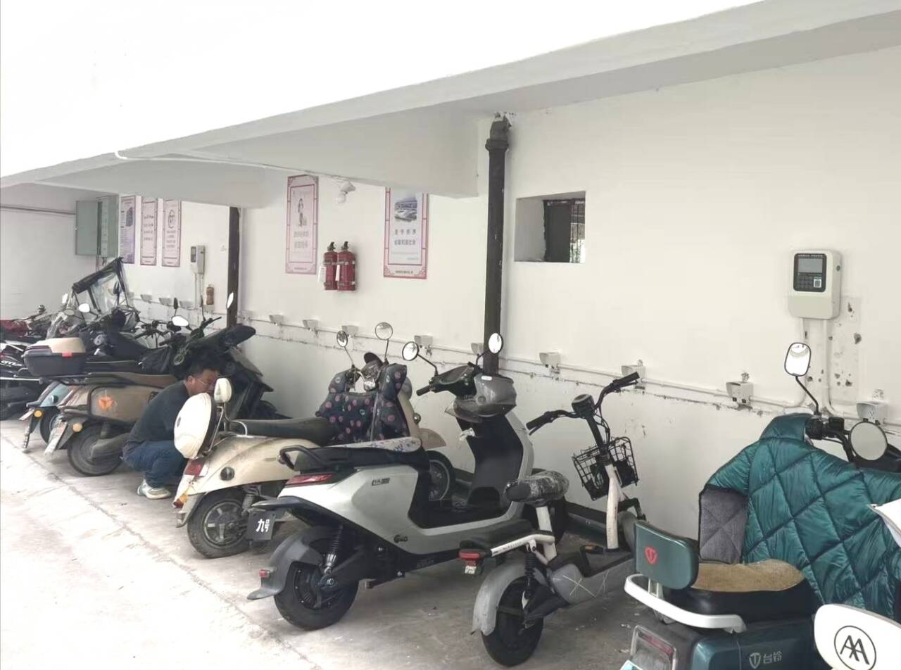 黨建引領聚合力 服務民生解民憂——屯溪區(qū)國投集團以黨業(yè)融合推進老舊小區(qū)非機動車充電設施建設